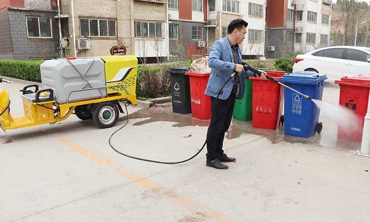 電動(dòng)小型高壓清洗車 電動(dòng)小型高壓清洗車