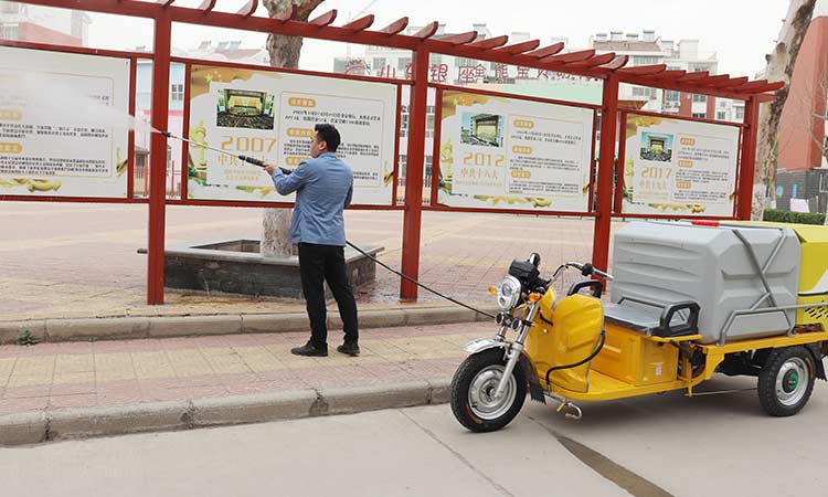 電動(dòng)小型高壓清洗車 電動(dòng)小型高壓清洗車