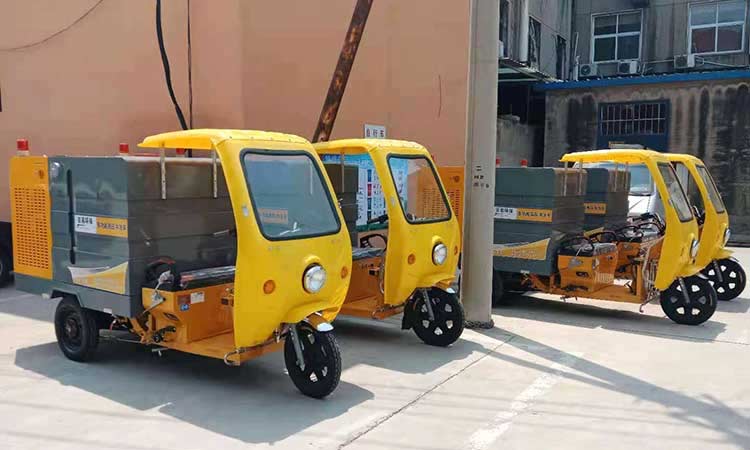 百易長(zhǎng)青-小型多功能高壓沖洗車 多功能高壓沖洗車