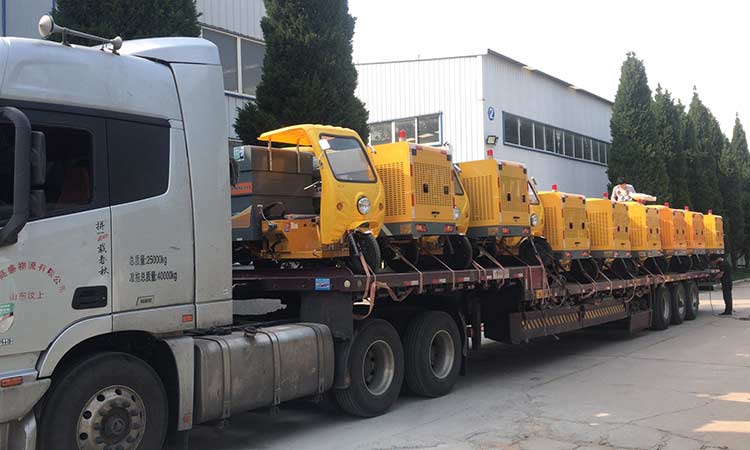 百易長青-小型多功能電動高壓沖洗車廠家 電動高壓沖洗車廠家