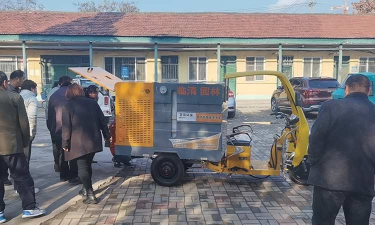 多功能高壓沖洗車培訓現場 高壓沖洗車培訓現場