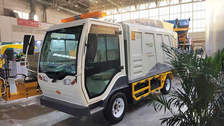 百易長青BY-T50多功能樹葉收集車 電動環衛車廠家