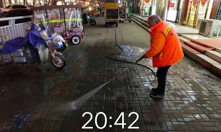 環(huán)衛(wèi)高壓清洗車人行道路面清洗 高壓清洗車