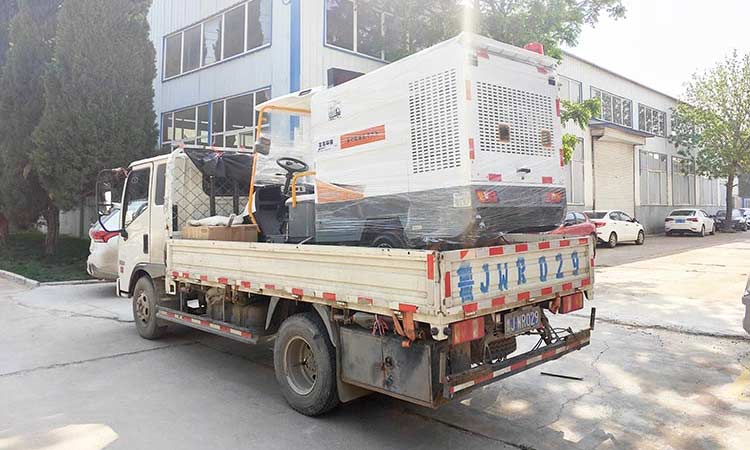 四輪高壓清洗車發貨 環衛高壓清洗車