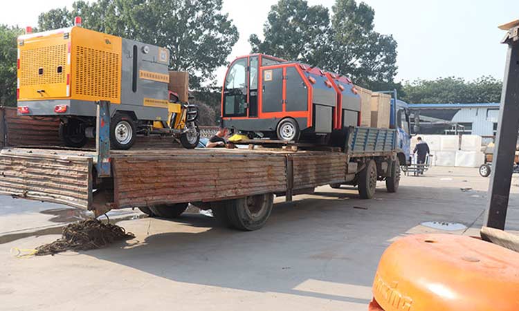 高溫高壓清洗車(chē) 高溫高壓清洗車(chē)