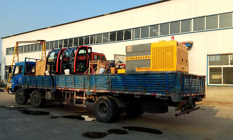 高溫高壓清洗車(chē) 高溫高壓清洗車(chē)