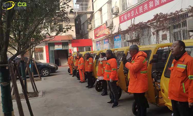 電動三輪高壓清洗車交車培訓現場 小型環衛用高壓清洗車