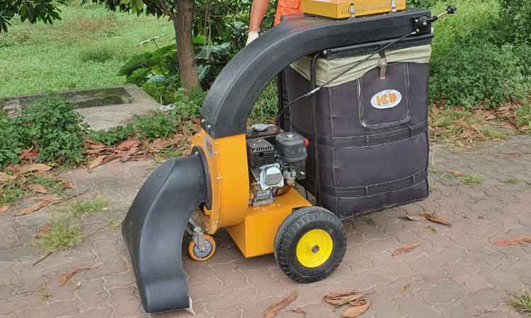 越南引進我司樹葉收集器