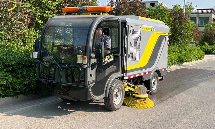 道路洗掃車 小型洗掃車
