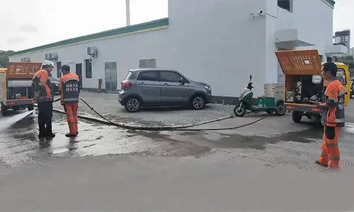 發往某環衛公司的高溫高壓清洗車可以使用很滿意