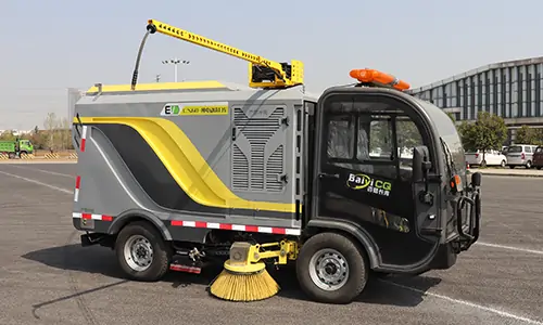 道路洗掃車，路面污漬清潔“專家”