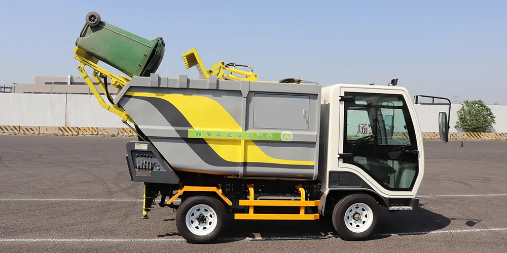 后裝式垃圾清運車 后裝式垃圾清運車/