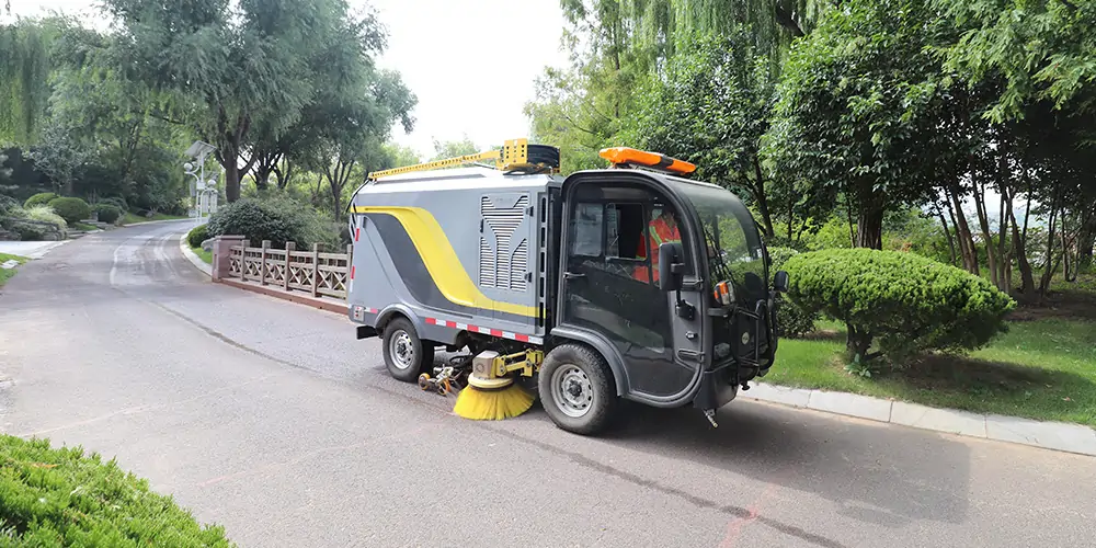道路洗掃車_路面污漬清潔“專家”_電動(dòng)洗掃車_環(huán)衛(wèi)洗掃車_小型洗掃車 道路洗掃車_路面污漬清潔“專家”_電動(dòng)洗掃車_環(huán)衛(wèi)洗掃車_小型洗掃車
