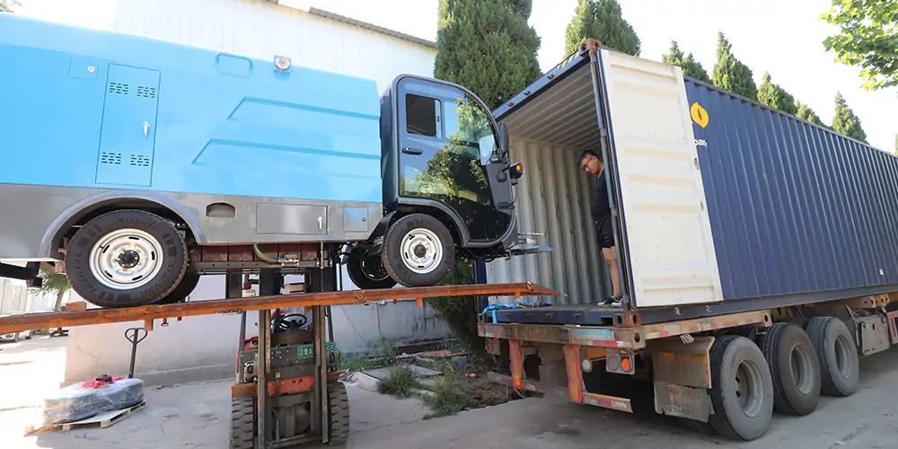 道路洗掃車_路面污漬清潔“專家”_電動洗掃車_環衛洗掃車_小型洗掃車 道路洗掃車_路面污漬清潔“專家”_電動洗掃車_環衛洗掃車_小型洗掃車