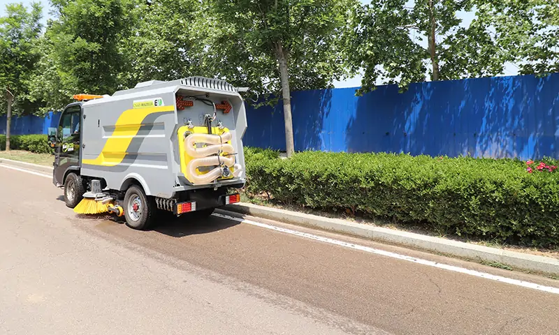 純電動洗掃車：引領綠色道路清潔新時代，顛覆傳統洗掃模式！