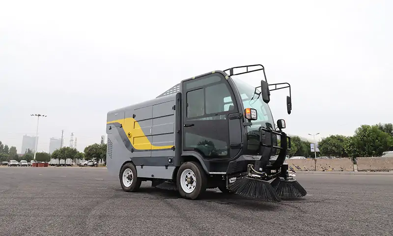 創新環保，小型純電動清掃車助力城市清潔