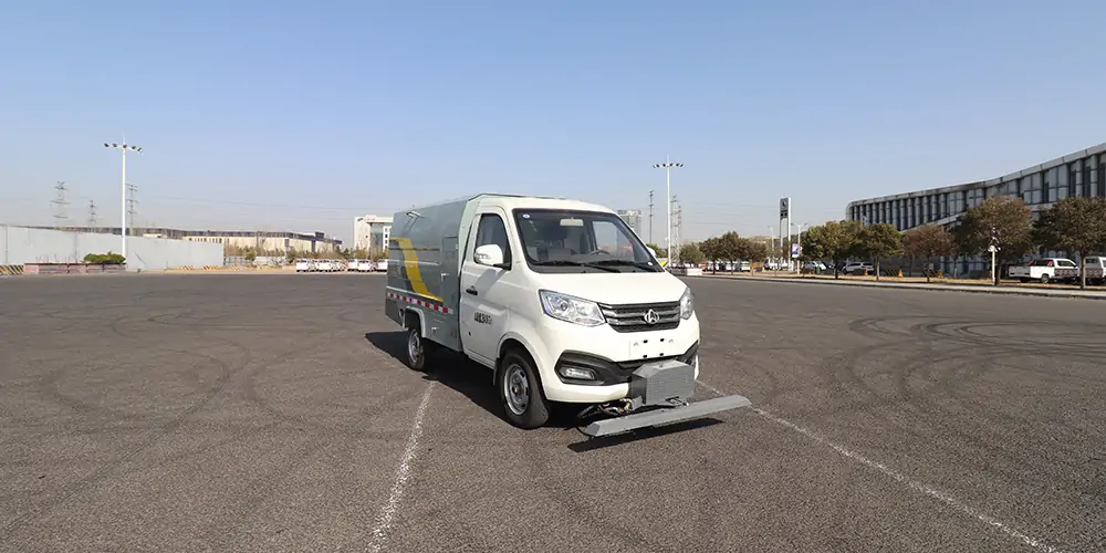 環(huán)衛(wèi)專用高壓沖洗車 市政高壓沖洗車 電動(dòng)四輪高壓沖洗車 高壓沖洗車清洗車 路面污漬高壓沖洗車 01_看圖王.jpg