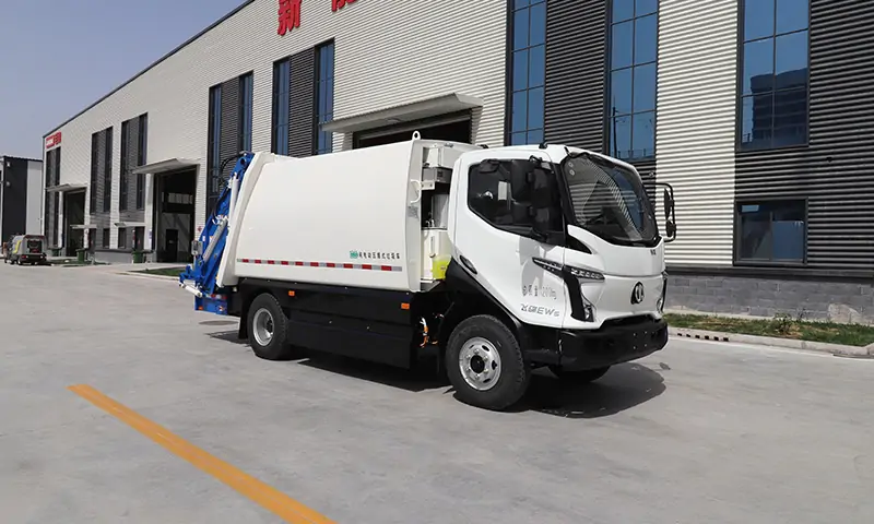 新能源后裝式垃圾車：城市環境治理的新動力